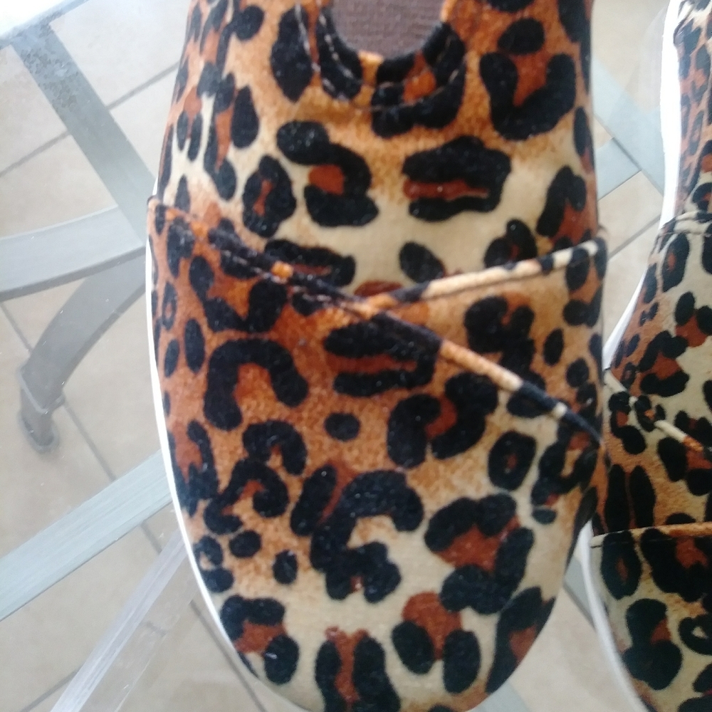 Leopard Forever Canvas Slip- On - Picture 3 of 3